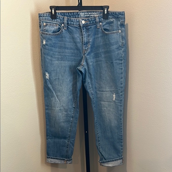 GAP Blue Boyfriend Jeans Relaxed Fit Distressed - Picture 1 of 3